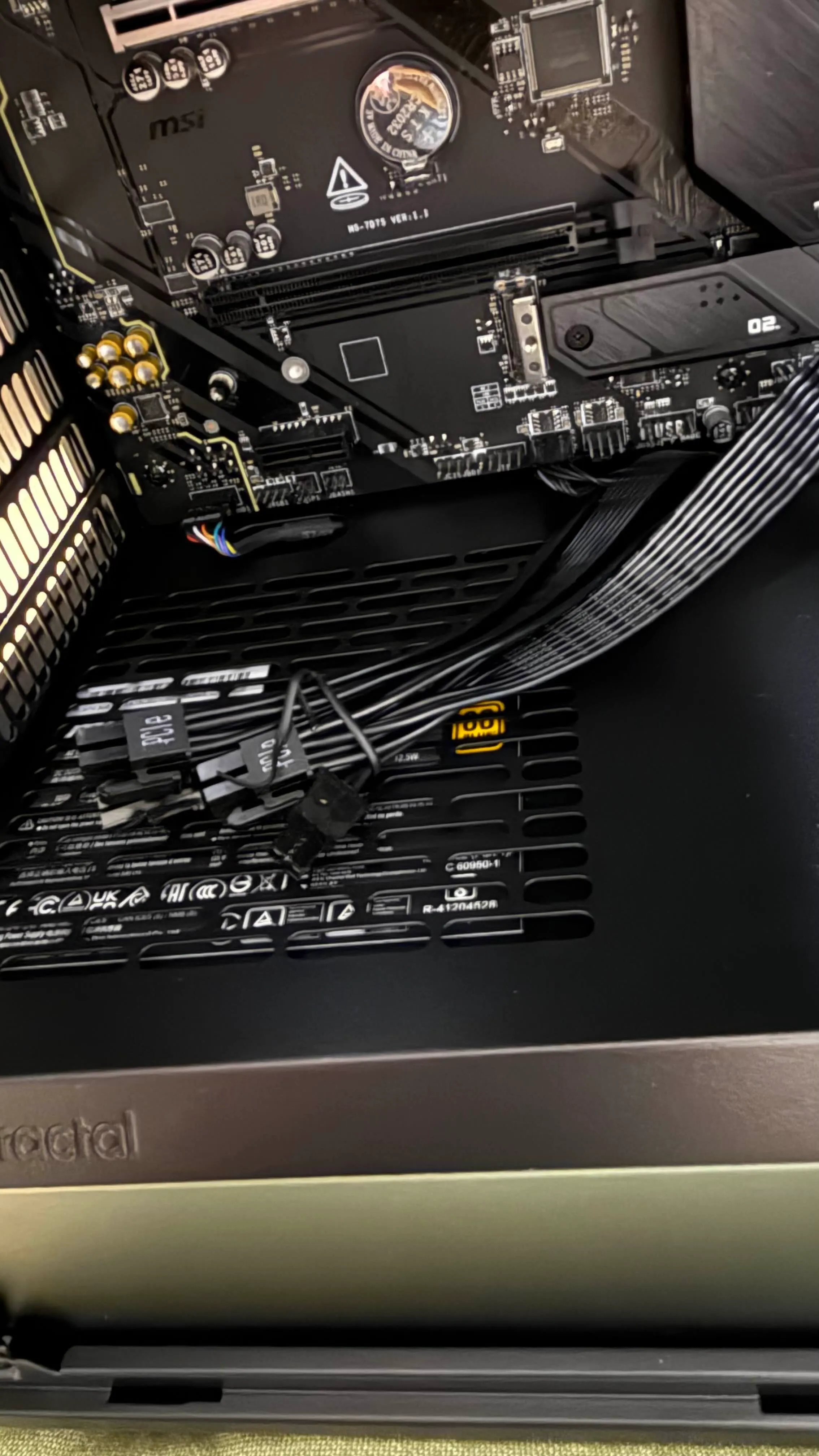 Null Device Gpu 【実績紹介】岐阜県のお客様から★5評価。GPU後付け対応の細やかな配線で、初心者でも安心の組立代行 | Null PC Architecture